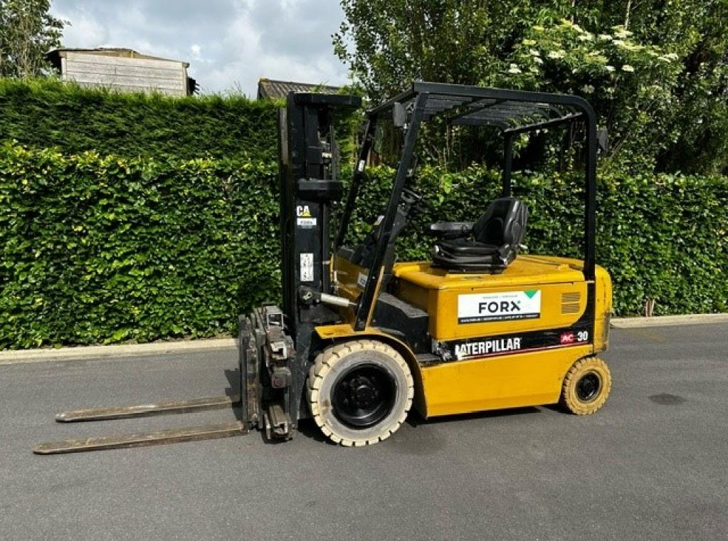 TRANSPORT HEFTRUCKS CATERPILLAR HEFTRUCK CATERPILLAR KRAAN ELEKTRISCHE HEFTRUCK 3 TON 3000 KG HEFVERMOGEN SIDE SHIFT TRIPLEX HEFTRUCK TE KOOP CHARIOT A VENDRE FORKLIFT FOR SALE FORX TE BEST HEFTRUCKDEALER MITSUBISHI CATERPILLAR NISSAN TOYOTA FORX FORX FORX 3 TON ELEKTRISCH CAT EP30K EP30N EP30K-PAK FB30N HEFTRUCK BRUGGE HEFTRUCK ZEEBRUGGE HEFTRUCKS ZEDELGEM HEFTRUCKS TORHOUT HEFTRUCKS ROESELARE HEFTRUCKS MEULEBEKE HEFTRUCKS WAREGEM