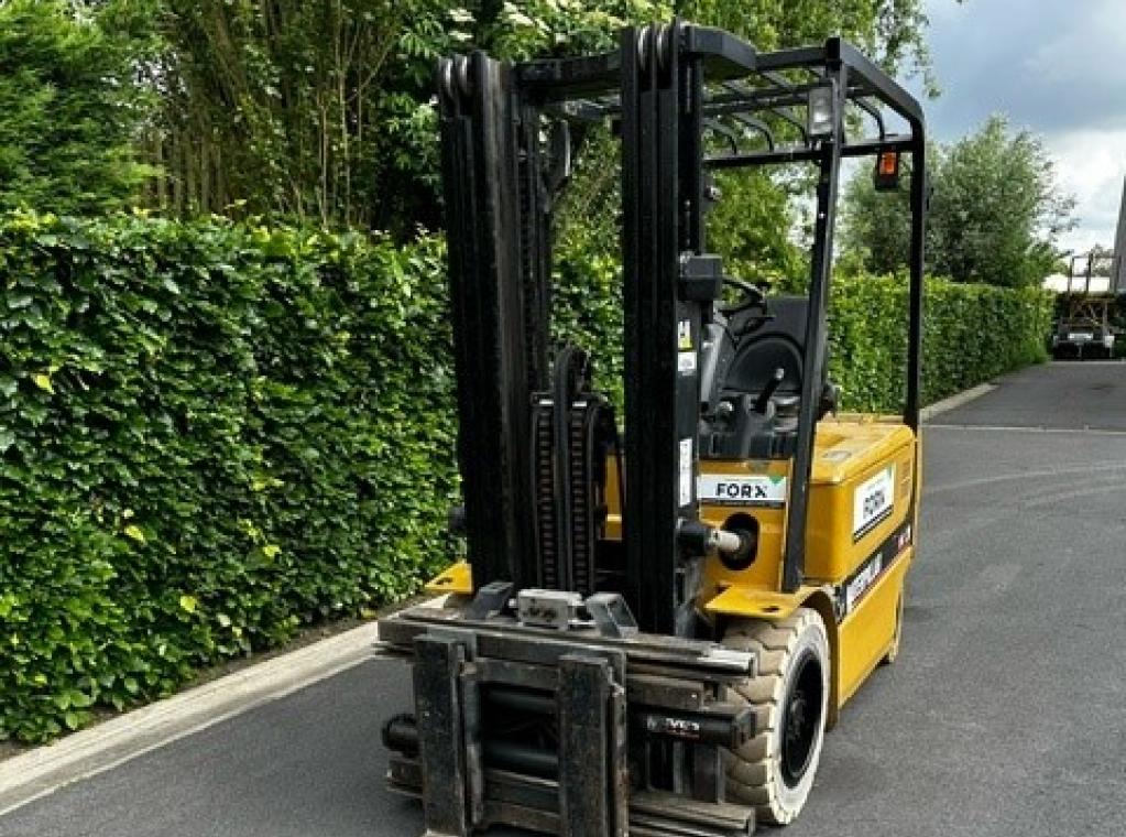 TRANSPORT HEFTRUCKS CATERPILLAR HEFTRUCK CATERPILLAR KRAAN ELEKTRISCHE HEFTRUCK 3 TON 3000 KG HEFVERMOGEN SIDE SHIFT TRIPLEX HEFTRUCK TE KOOP CHARIOT A VENDRE FORKLIFT FOR SALE FORX TE BEST HEFTRUCKDEALER MITSUBISHI CATERPILLAR NISSAN TOYOTA FORX FORX FORX 3 TON ELEKTRISCH CAT EP30K EP30N EP30K-PAK FB30N HEFTRUCK BRUGGE HEFTRUCK ZEEBRUGGE HEFTRUCKS ZEDELGEM HEFTRUCKS TORHOUT HEFTRUCKS ROESELARE HEFTRUCKS MEULEBEKE HEFTRUCKS WAREGEM