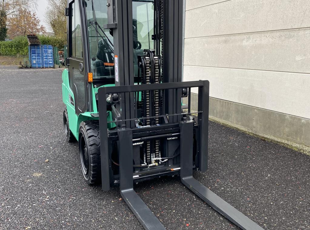 NEW DIESEL STAGE V DIESEL HEFTRUCK 3 TON 3000 KG DIESEL NIEUW HEFTRUCK TE KOOP FORKLIFT FOR SALE CHARIOT A VENDRE TRANSPORT HEFTRUCK @FORX DEKONINCK PIET NIEUWE DIESEL HEFTRUCK 3 TON TRIPLEX FORX VERHUUR VERKOOP SERVICE TRANSPORT FORX FORX HEFTRUCKS FORX                                                  forx forx 4rent forx cebeko forx devako forx forx