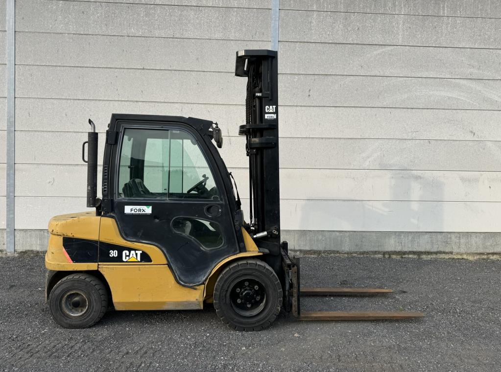 TRANSPORT HEFTRUCK CATERPILLAR CAT DP30N MITSU TOYOTA DP30N FD30N TRIPLEX 6.5M 6500 mm TRIPLEX 3 TON SIDE SHIFT FORX VERKOOP HEFTRUCKS CHARIOT A VENDRE FORKLIFT FOR SALE FORX VERHUUR HEFTRUCK FORX VERKOOP HEFTRUCK FORX TRANSPORT HEFTRUCK FORX BEST FORKLIFTDEALER BELGIUM  ZEEBRUGGE BRUGGE ZEDELGEM TORHOUT ROESELARE MEULEBEKE WAREGEM  FORX FORX                                            devako cebeko 4rent