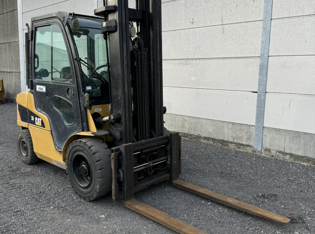 TRANSPORT HEFTRUCK CATERPILLAR CAT DP30N MITSU TOYOTA DP30N FD30N TRIPLEX 6.5M 6500 mm TRIPLEX 3 TON SIDE SHIFT FORX VERKOOP HEFTRUCKS CHARIOT A VENDRE FORKLIFT FOR SALE FORX VERHUUR HEFTRUCK FORX VERKOOP HEFTRUCK FORX TRANSPORT HEFTRUCK FORX BEST FORKLIFTDEALER BELGIUM  ZEEBRUGGE BRUGGE ZEDELGEM TORHOUT ROESELARE MEULEBEKE WAREGEM  FORX FORX                                            devako cebeko 4rent