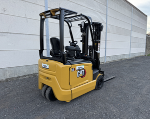 CATERPILLAR 1.4 TON TRIPLEX FORX BESTE HEFTRUCKDEALER